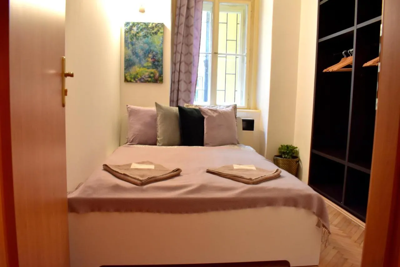 Andy'S Central 3-Bedroom Apartment ! Czech Republic