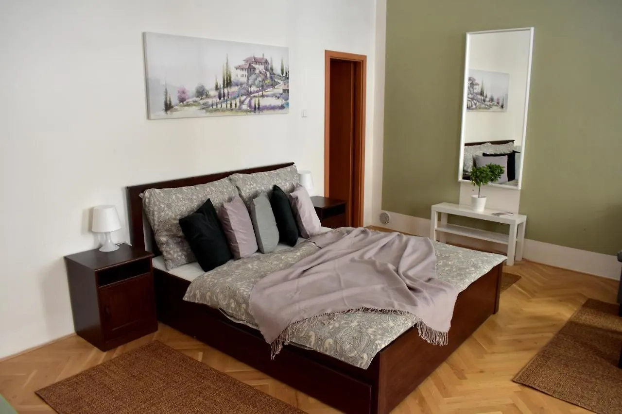 Andy'S Central 3-Bedroom Apartment ! Czech Republic