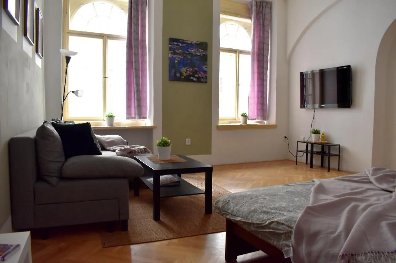 Andy'S Central 3-Bedroom Apartment ! 0*, Prague