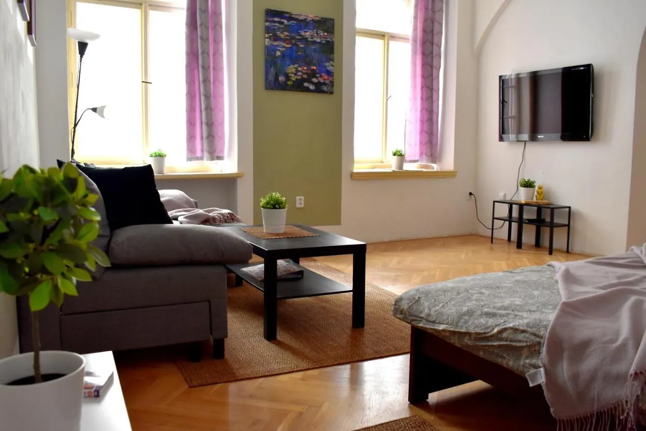 Andy'S Central 3-Bedroom Apartment ! 0*, Prague